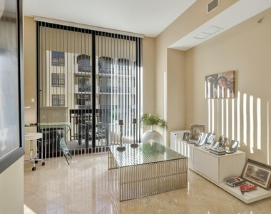 701 S Olive Avenue - Photo Thumbnail 6