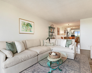 2121 N Ocean Boulevard - Photo Thumbnail 7