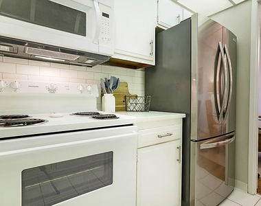 2121 N Ocean Boulevard - Photo Thumbnail 17