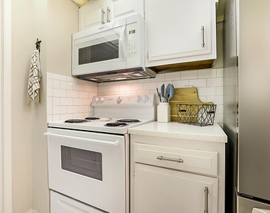 2121 N Ocean Boulevard - Photo Thumbnail 16