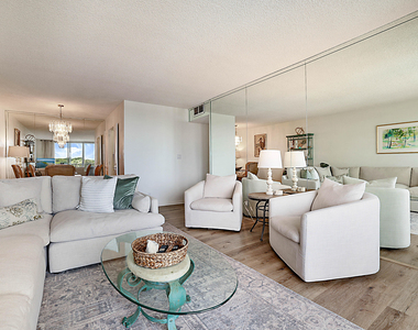 2121 N Ocean Boulevard - Photo Thumbnail 8