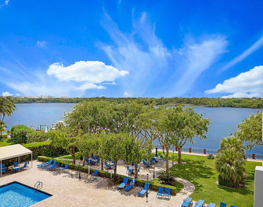 2121 N Ocean Boulevard - Photo Thumbnail 30