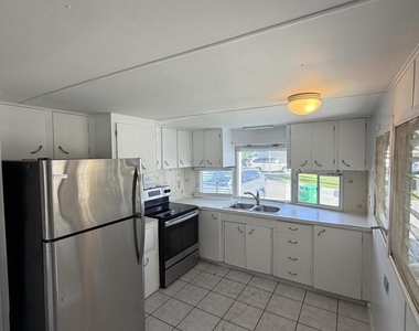 8717 Sw 16th Place - Photo Thumbnail 15