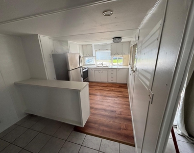 8717 Sw 16th Place - Photo Thumbnail 16
