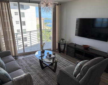 1551 N Flagler Drive - Photo Thumbnail 6