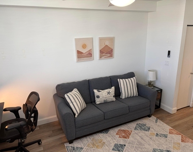 1551 N Flagler Drive - Photo Thumbnail 16