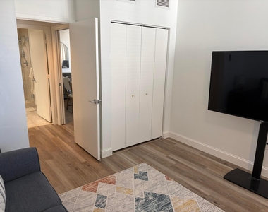 1551 N Flagler Drive - Photo Thumbnail 17