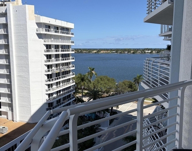 1551 N Flagler Drive - Photo Thumbnail 20