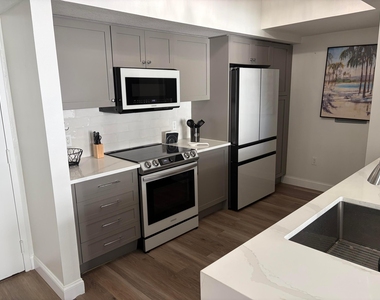 1551 N Flagler Drive - Photo Thumbnail 2