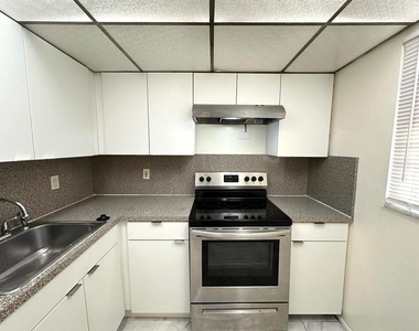 15600 Nw 7th Avenue - Photo Thumbnail 1