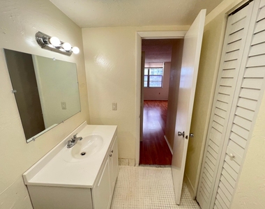 15600 Nw 7th Avenue - Photo Thumbnail 7