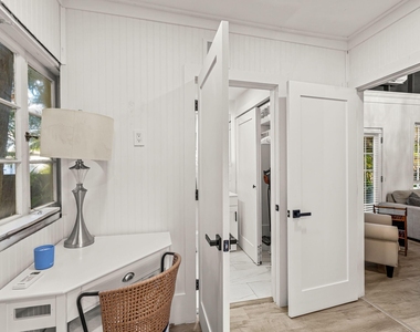 1017 Sw 4th Street - Photo Thumbnail 9