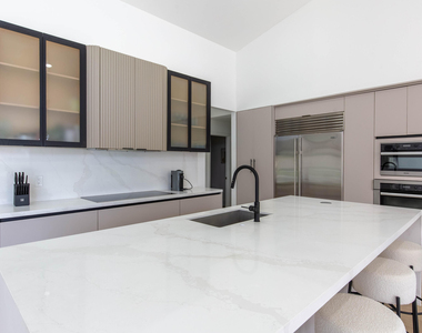 2281 Seaford Drive - Photo Thumbnail 6