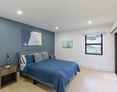 2281 Seaford Drive - Photo Thumbnail 16