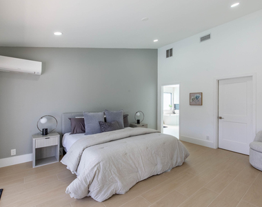 2281 Seaford Drive - Photo Thumbnail 19