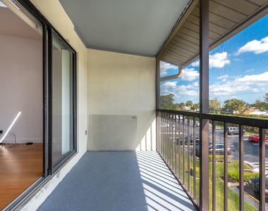 629 Sea Pine Way - Photo Thumbnail 19