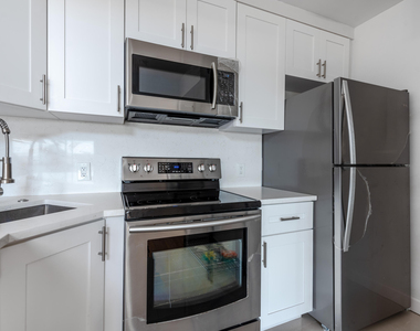 629 Sea Pine Way - Photo Thumbnail 8