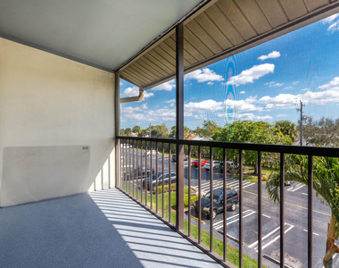 629 Sea Pine Way - Photo Thumbnail 18