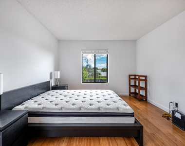 629 Sea Pine Way - Photo Thumbnail 14
