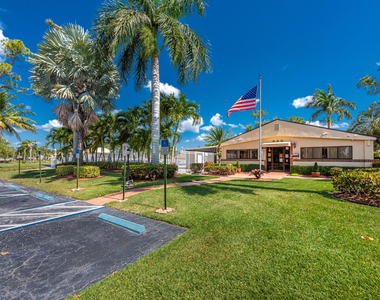 629 Sea Pine Way - Photo Thumbnail 26