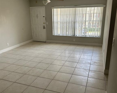 3662 N University Drive - Photo Thumbnail 2
