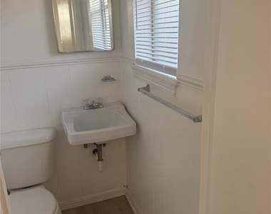 315 Willow Place - Photo Thumbnail 14