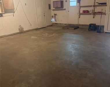 315 Willow Place - Photo Thumbnail 15