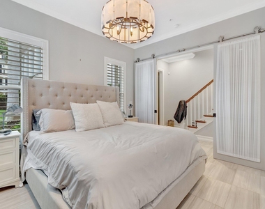134 Madison Lane - Photo Thumbnail 11