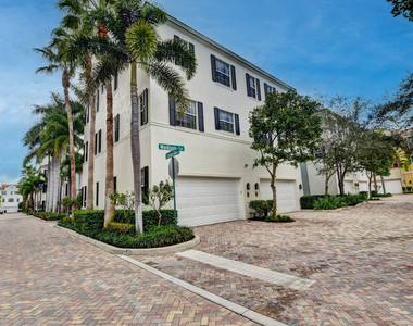 134 Madison Lane - Photo Thumbnail 2