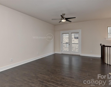 13047 Tinton Avenue - Photo Thumbnail 11