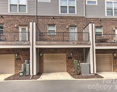 13047 Tinton Avenue - Photo Thumbnail 32