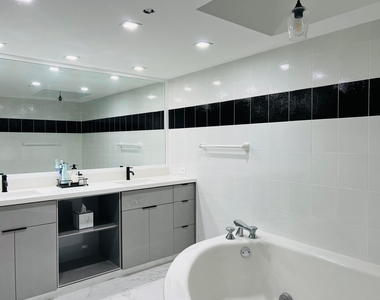 19707 Turnberry Way - Photo Thumbnail 19