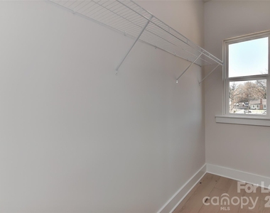 2204 Northend Drive - Photo Thumbnail 19
