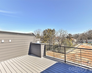 2204 Northend Drive - Photo Thumbnail 27