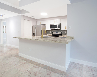 5860 W Sample Road - Photo Thumbnail 4