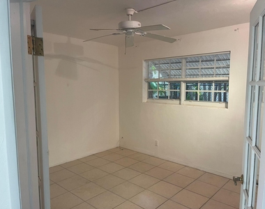 1525 Se 15th Street Ne - Photo Thumbnail 11