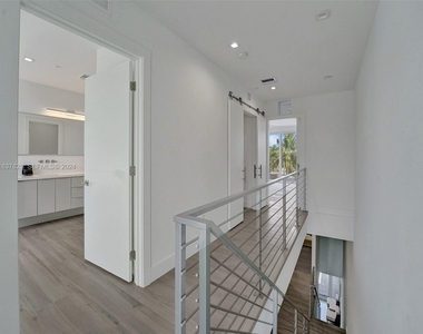 1222 Ne 15th Avenue - Photo Thumbnail 30