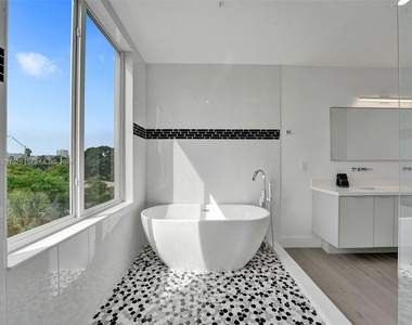 1222 Ne 15th Avenue - Photo Thumbnail 35