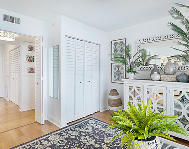 2121 N Ocean Boulevard - Photo Thumbnail 17