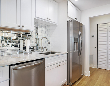 2121 N Ocean Boulevard - Photo Thumbnail 13