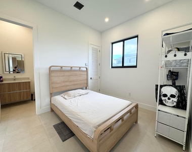 19550 Egret Lane - Photo Thumbnail 15