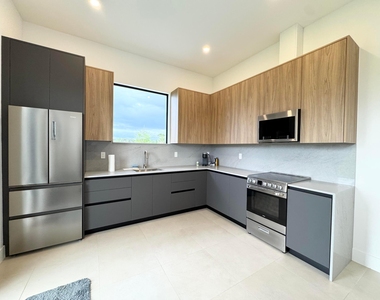 19550 Egret Lane - Photo Thumbnail 14
