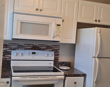 1621 Nw 46th Avenue - Photo Thumbnail 9