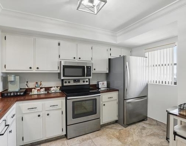 3200 N Highway A1a - Photo Thumbnail 4