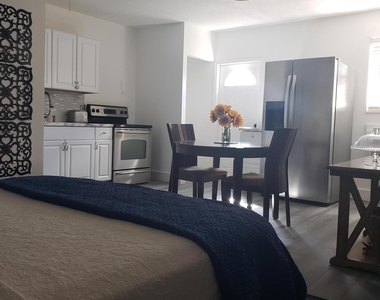 14313 N Flora Lane - Photo Thumbnail 3