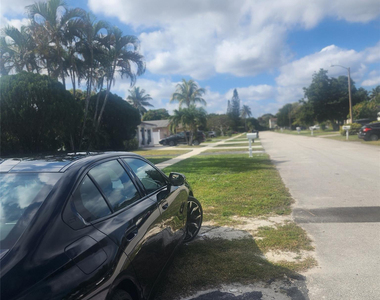7800 Sw 9th Street - Photo Thumbnail 20