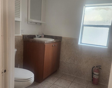 7800 Sw 9th Street - Photo Thumbnail 7