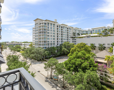 600 S Dixie Highway - Photo Thumbnail 17