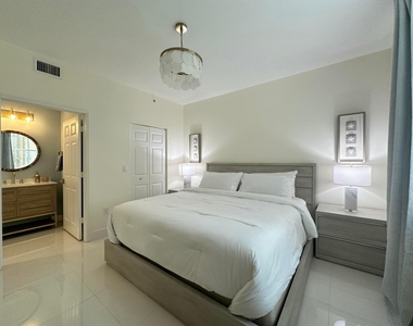 630 S Sapodilla Avenue - Photo Thumbnail 15