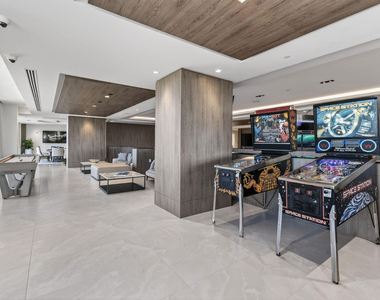 220 Lake Shore Drive - Photo Thumbnail 50